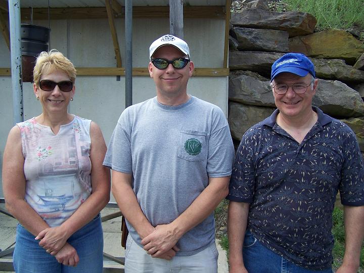 Match 4 - Group Relay Winners - Dianne Hoover, Tom Murtiff, Bruce Conzo.jpg